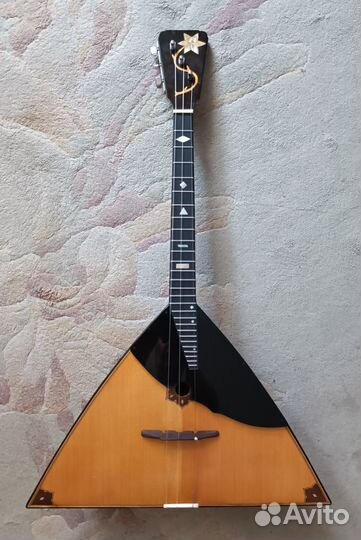 Балалайка мастера В.М. Зеленцова 1981г