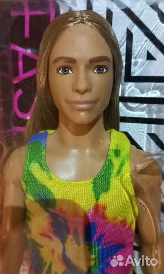 Кен с длинными волосами