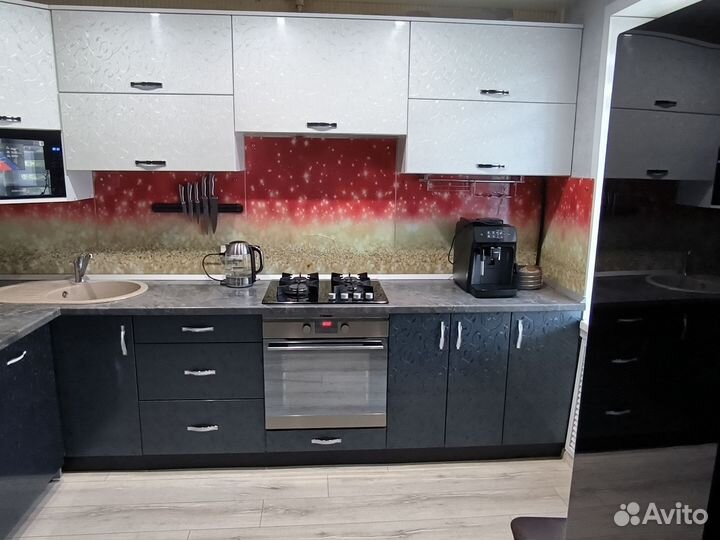 Продам кухонный гарнитур бу