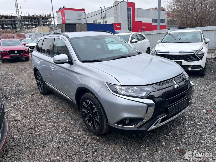 Mitsubishi Outlander 2.0 CVT, 2021, 27 250 км