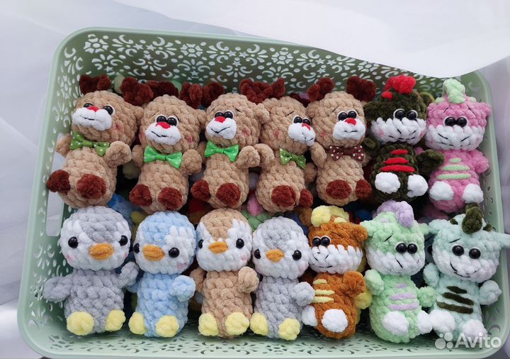 Вязаная игрушка брелок дракон, пингвин, олень