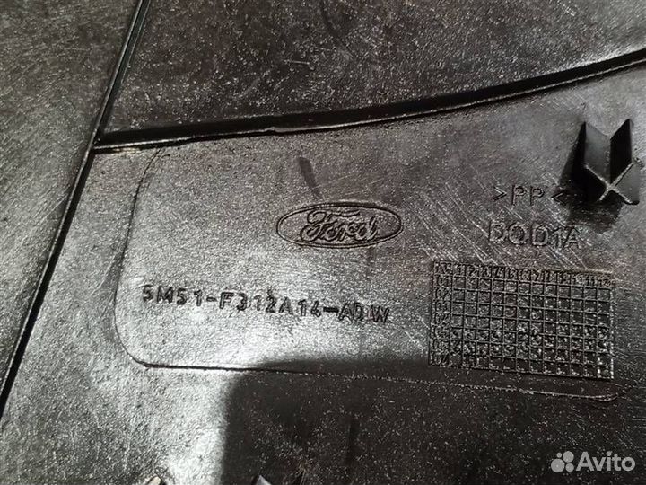 Обшивка багажника (крышка) Ford Focus 2 2004-2008