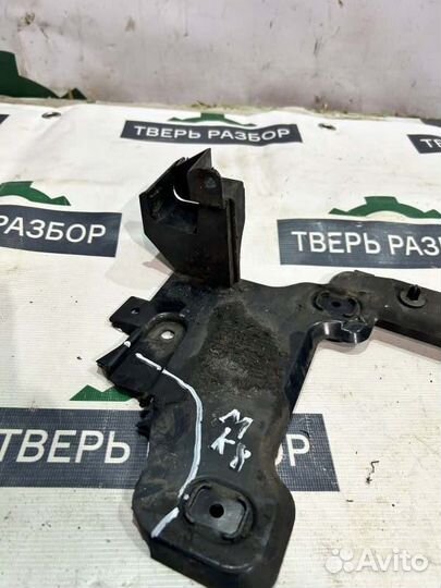 Крепление бампера - заднее левое Ford Transit MK8