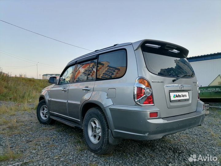 Hyundai Terracan 2.5 AT, 2001, 210 000 км