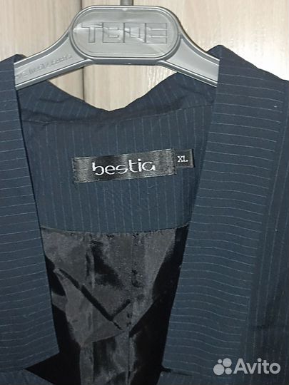 Жилет женский bestia L