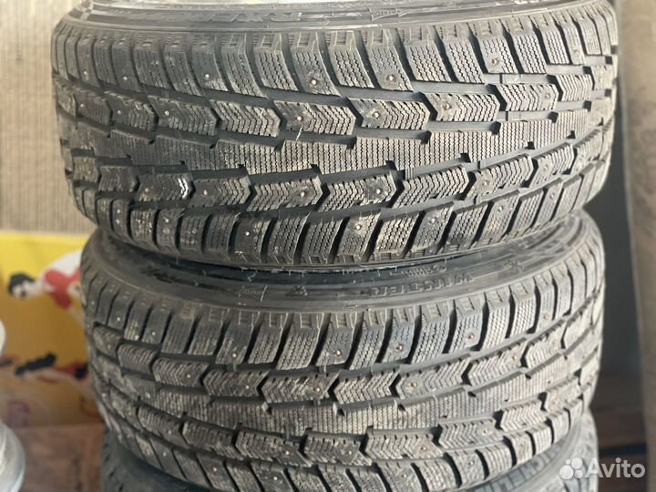 Michelin Latitude X-Ice North 215/50 R17 100ZR