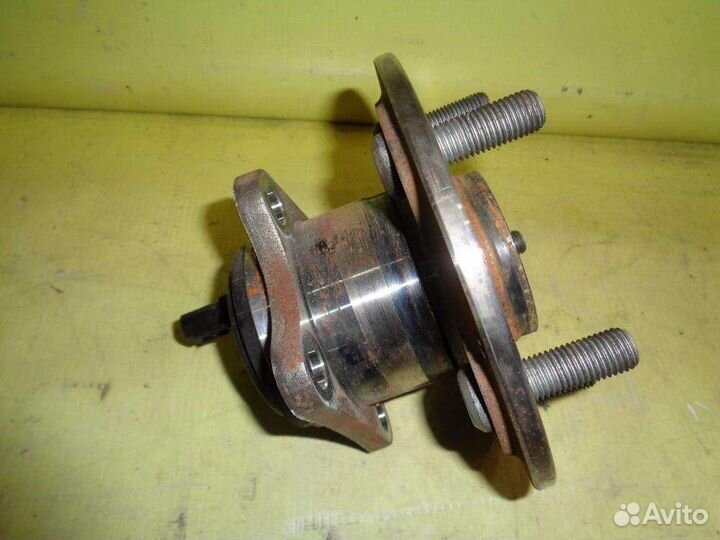 Ступица задняя левая Toyota Corolla 180 6703