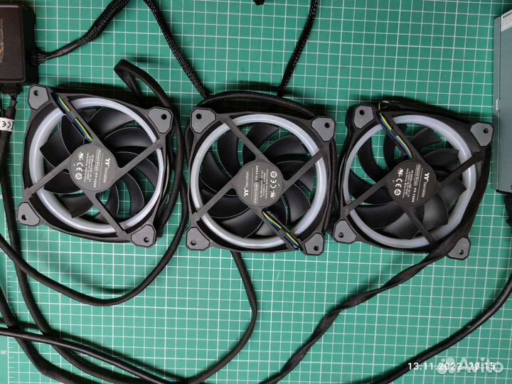 Riing Plus 12 LED RGB Radiator Fan TT Premium Edit