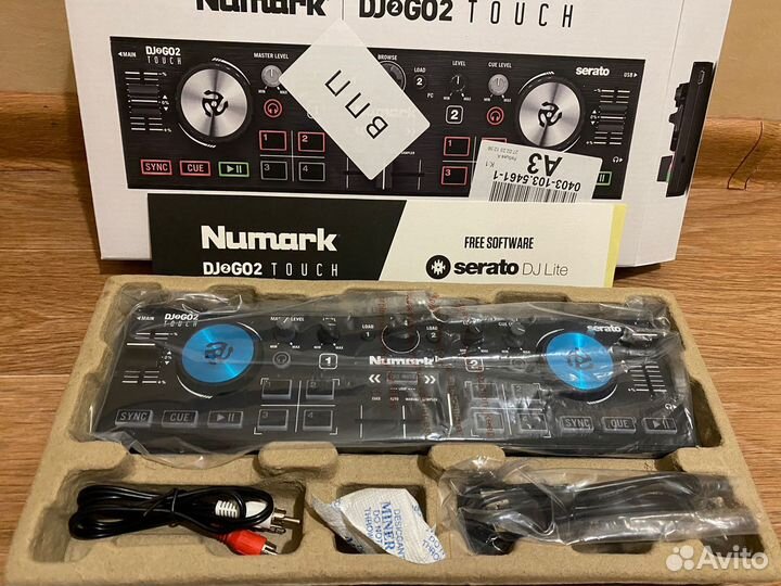 Numark dj2go2 DJ контроллер