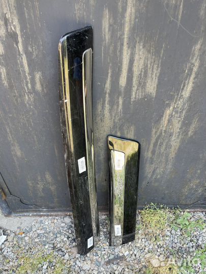 Молдинги на левые двери Toyota land cruiser 200