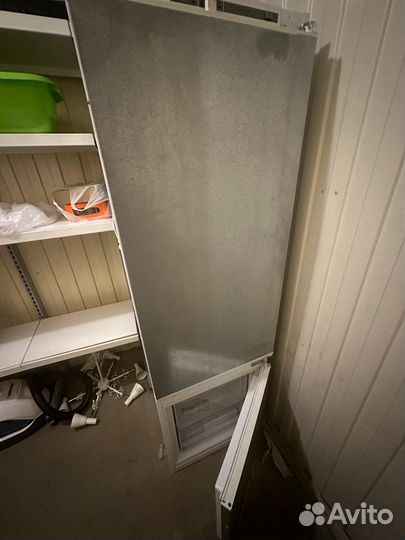 Встраиваемый холодильник Bosch KIV87VS20R