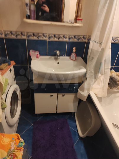 Доля в 2-к. квартире, 46 м², 2/3 эт.