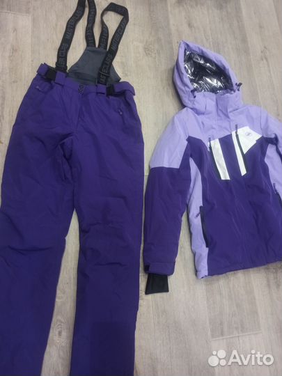 Костюм горнолыжный женский