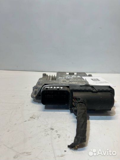 Блок управления двигателем Volkswagen Passat B7