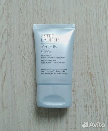 Estee Lauder Perfectly Clean Пенка для умывания