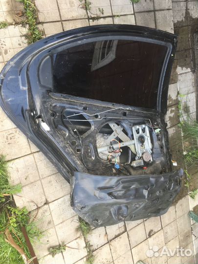 Chrysler 300m дверь задняя левая