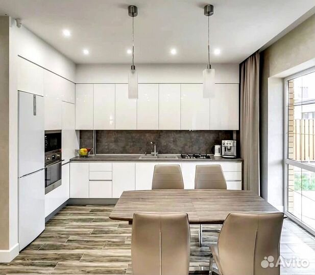 Кухня угловая на заказ.мдф фасады