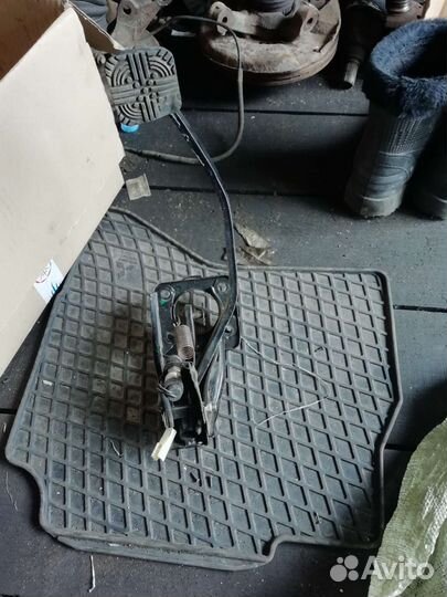 Педаль тормоза geely мк