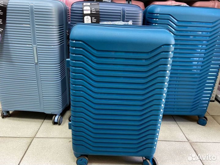 Чемодан размер l