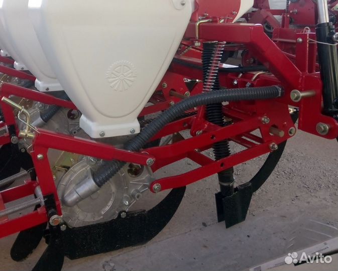 Сеялка Фаворит Весна-8, 2022