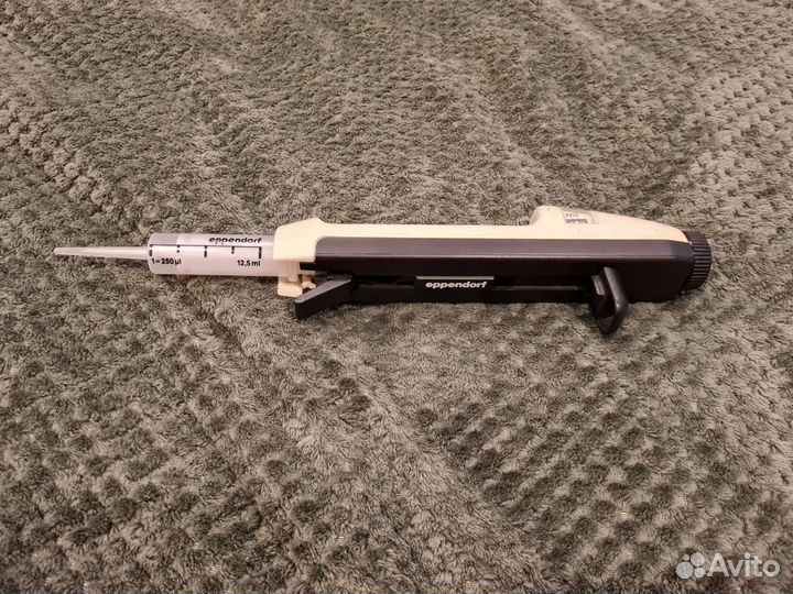 Eppendorf степпер дозатор