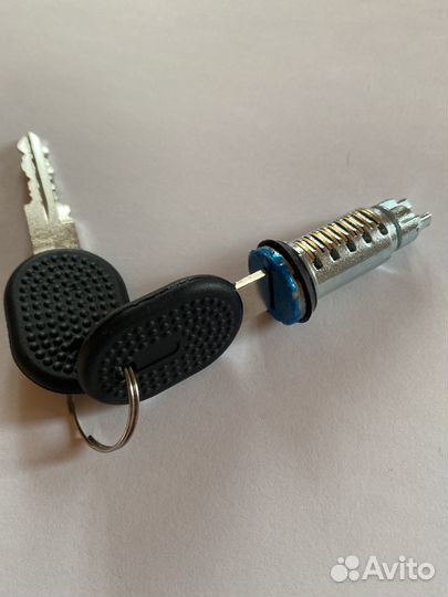 Личинка замка задней двери Fiat Doblo Cargo