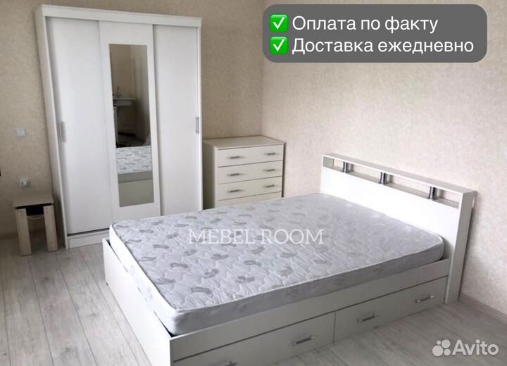 Кровать