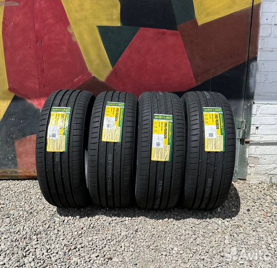 Westlake ZuperAce Z-007 245/40 R18