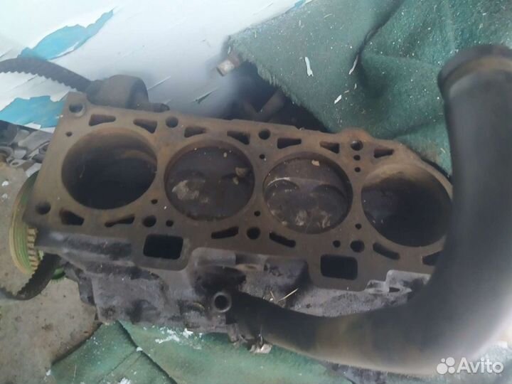 Рабочий блок двигателя на Ваз 2108-2115