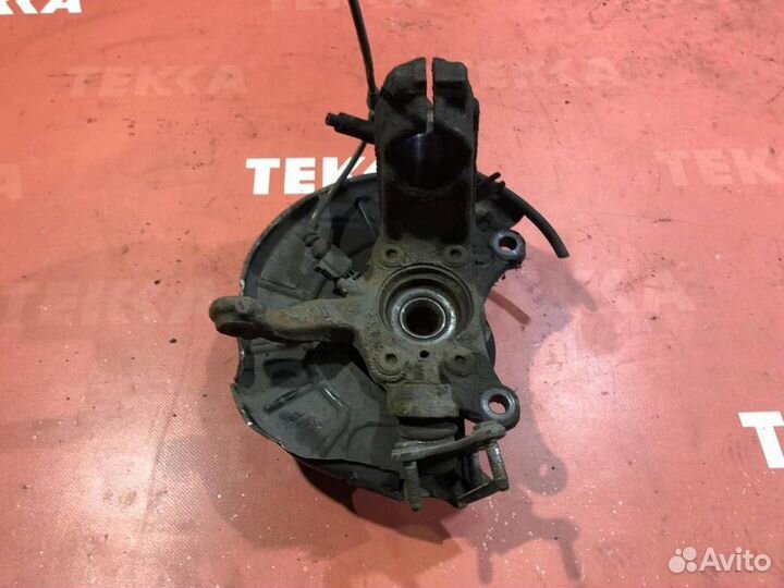 Кулак поворотный передний левый Шкода Октавиа 1Z