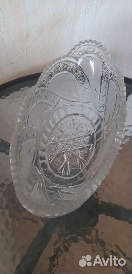 Большая хрустальная ваза для фруктов