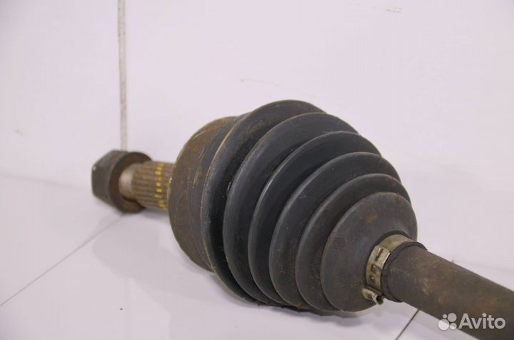 Приводной вал передний правый Dodge Caravan 4