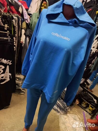 Спортивный костюм женский