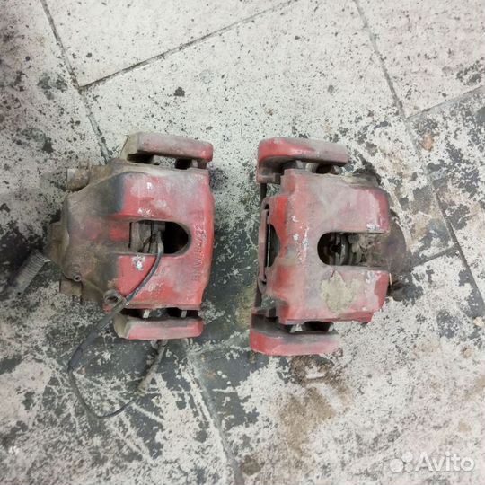 Суппорт передний bmw e46