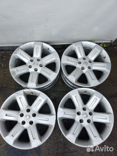Диски r18 5x114.3 ET 35 7.5j цо 66.1 Nissan