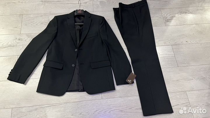 Школьный костюм на мальчика 154 размер