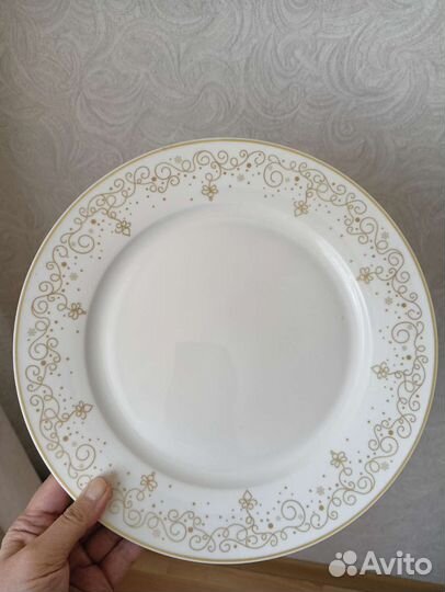 Новые тарелки 12 штук