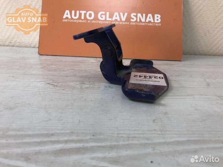 Петля двери Kia Bongo K2700