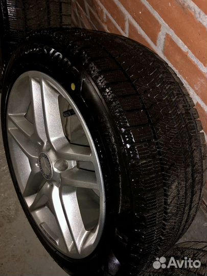 Литые диски R17 с 2 комплектами резины