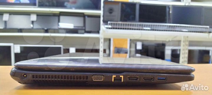 DNS W670SHQ/i5 4200/8GB/GT740/500GB/17.3