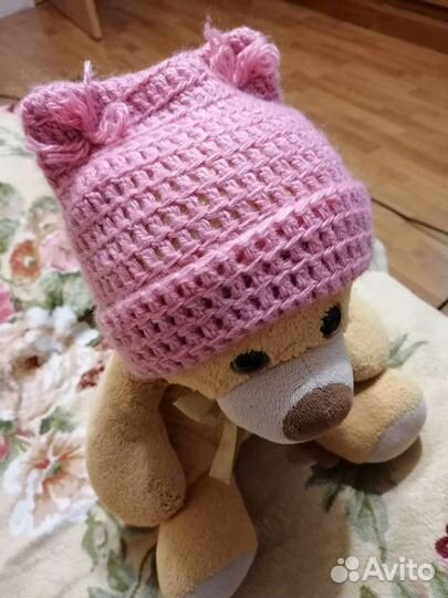 Вязаные шапочки Ручная работа