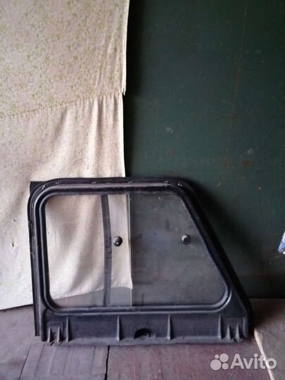 Раздвижные форточки на УАЗ хантер