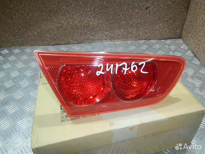 Фонарь задний внутренний левый, Mitsubishi (Митсуб
