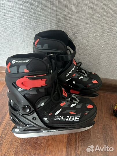 Коньки хоккейные детские