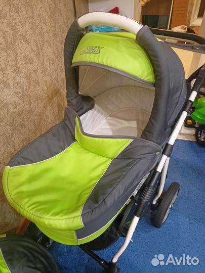 Продам коляску детскую 3 в 1 серо-салатового цвета