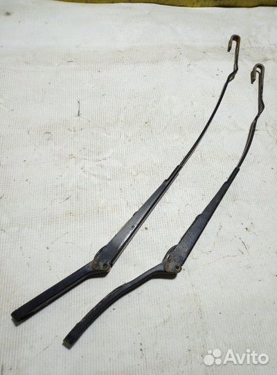 Поводок дворников Volkswagen Transporter Т4 1 1993