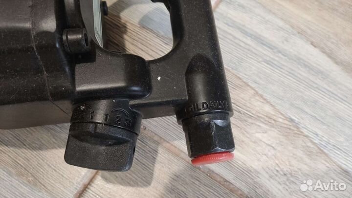 Гайковерт пневматический