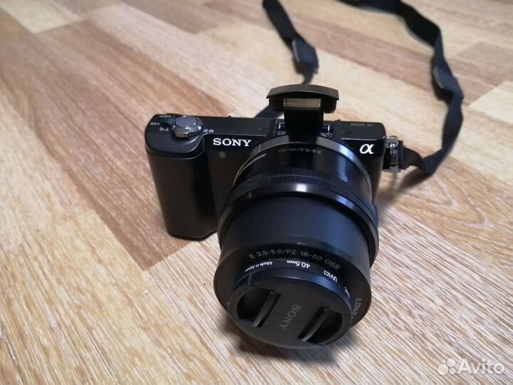 Sony Alpha 5000