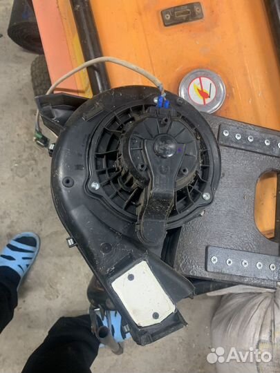Вентилятор печки в сборе