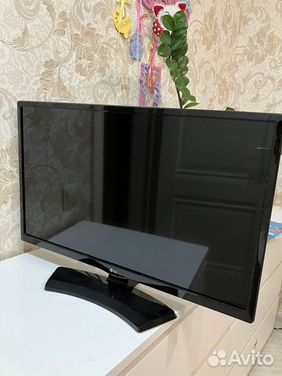 Телевизор LG 28MT49S